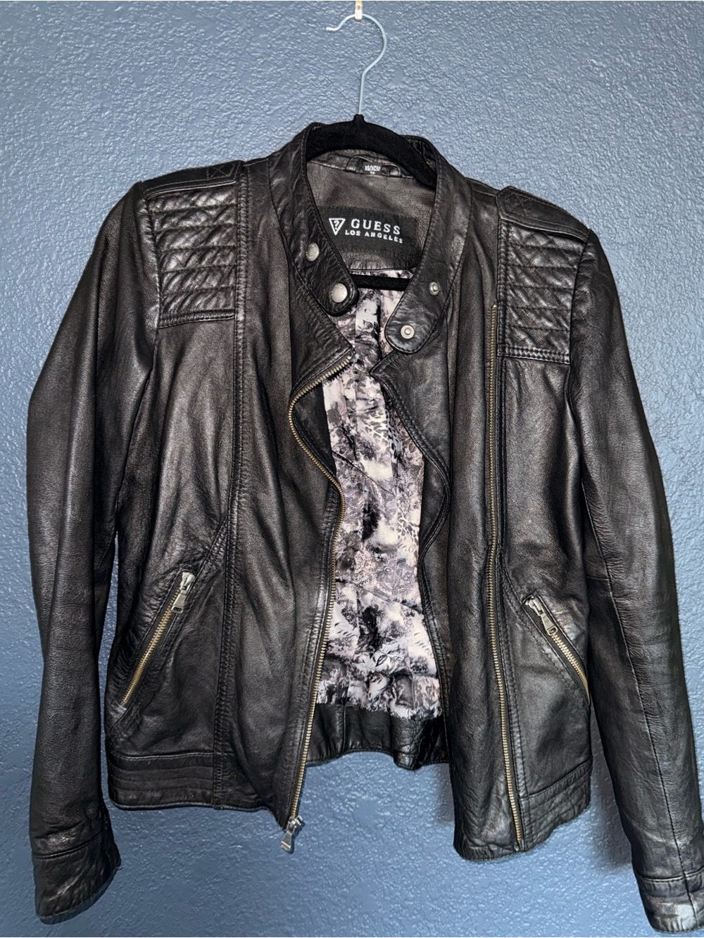 GUESS Black Quilted Shoulder Genuine Leather Moto Jacket size Women’s XS